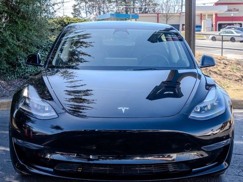 Used 2023 Tesla Model 3 Performance image 2