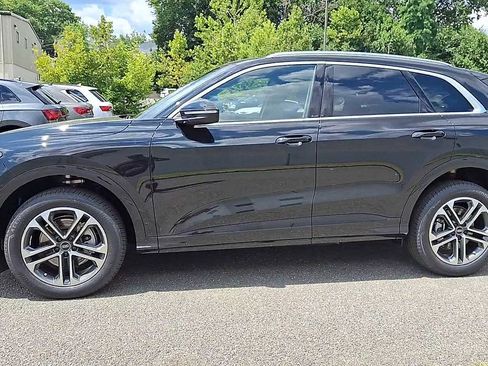 New 2025 Audi Q5 Premium image 9