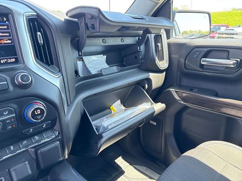 Used 2019 Chevrolet Silverado 1500 RST AWD/4WD image 53