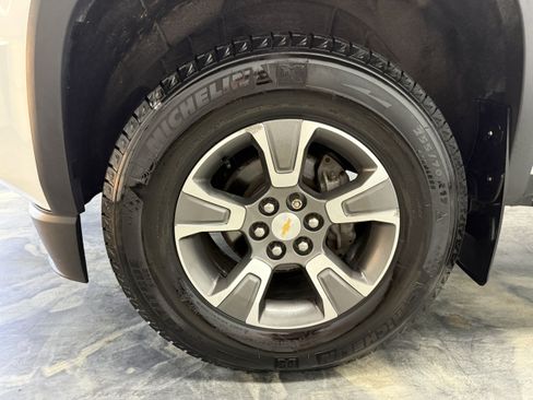 Used 2019 Chevrolet Colorado Z71 w/ Z71 Midnight Edition AWD/4WD image 25