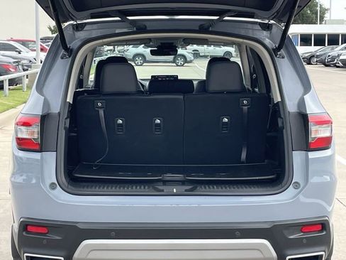 Certified 2025 Honda Pilot Touring image 30