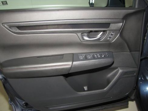 Certified 2025 Honda CR-V Sport-L image 10