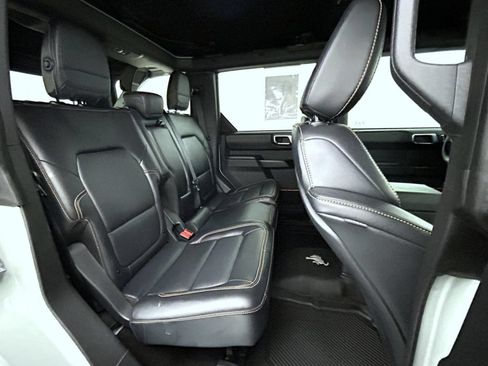 Used 2024 Ford Bronco Badlands AWD/4WD image 18
