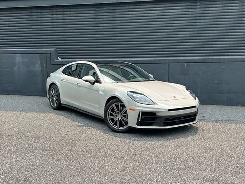 Certified 2026 Porsche Panamera 4 AWD/4WD image 12