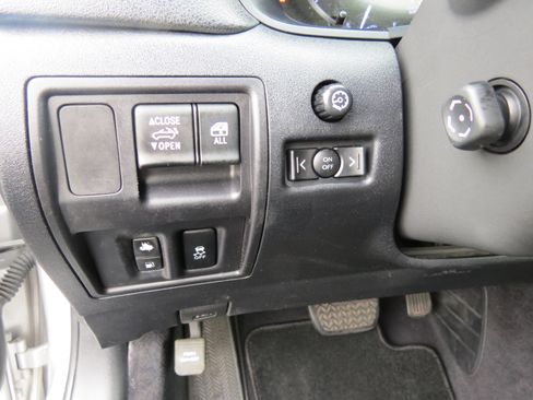 Used 2012 Lexus IS 250C image 25