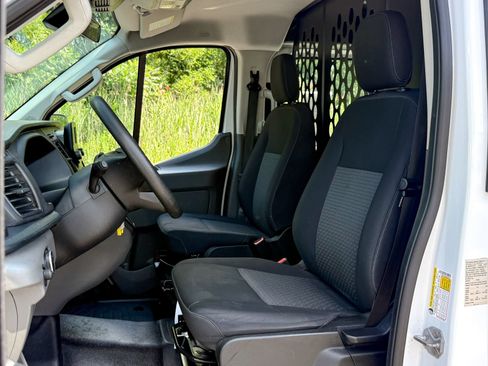Used 2025 Ford Transit 250 Low Roof w/ Exterior Upgrade Package RWD image 16