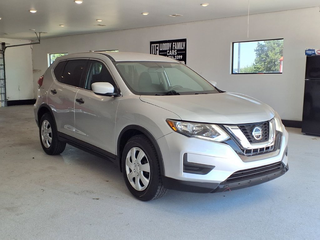Used 2018 Nissan Rogue S FWD image 22