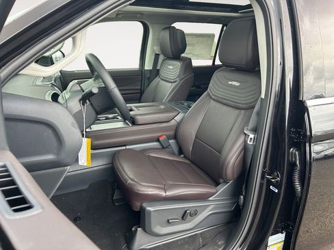 New 2026 Ford Expedition Max Platinum AWD/4WD image 6