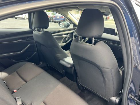 Used 2024 MAZDA MAZDA3 s image 23