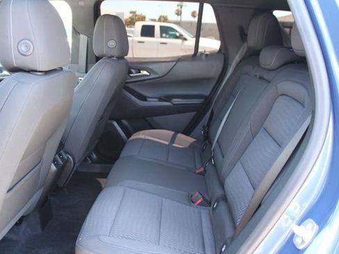 Used 2025 Chevrolet Equinox LT w/ Safety and Technology Package FWD image 33