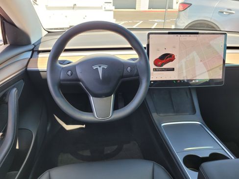 Used 2022 Tesla Model 3 Long Range AWD/4WD image 17