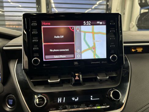 Used 2020 Toyota Corolla XSE image 30