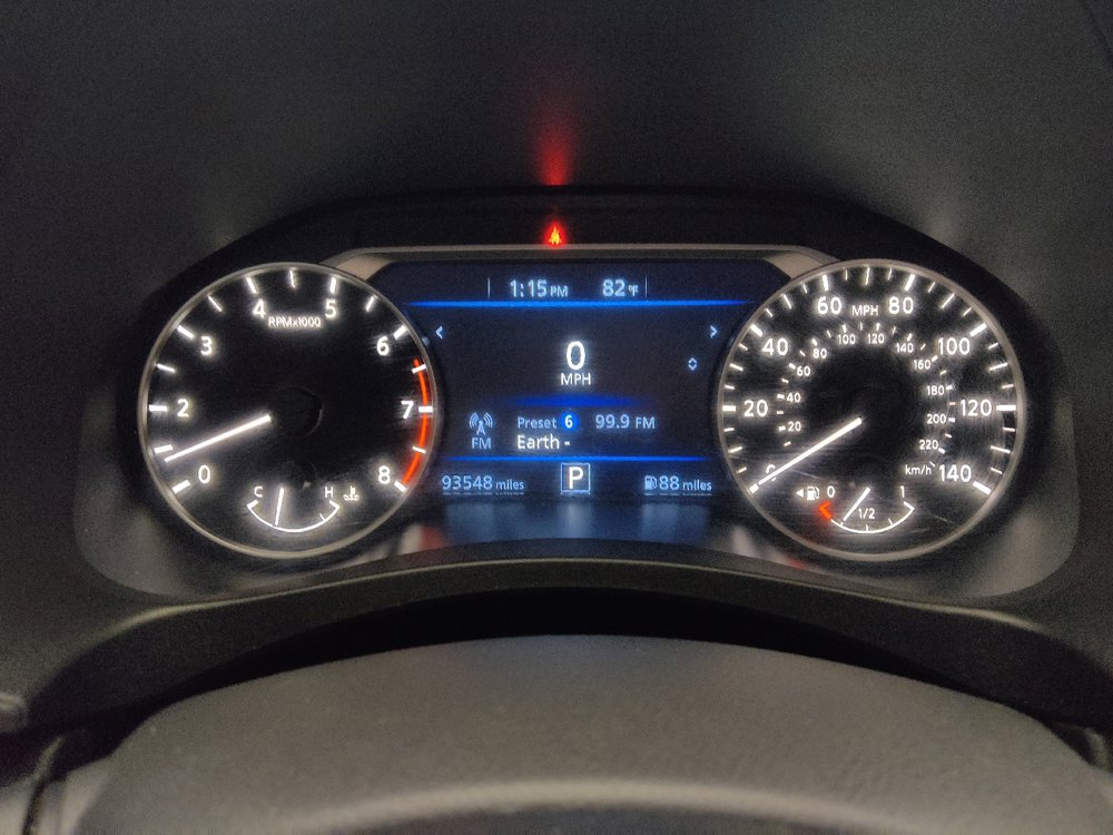 Used 2024 Nissan Altima 2.5 SV FWD image 23