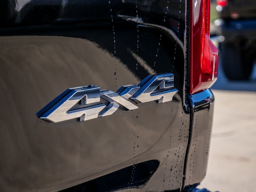 Used 2025 RAM 1500 Laramie w/ Sport Appearance Package AWD/4WD image 13