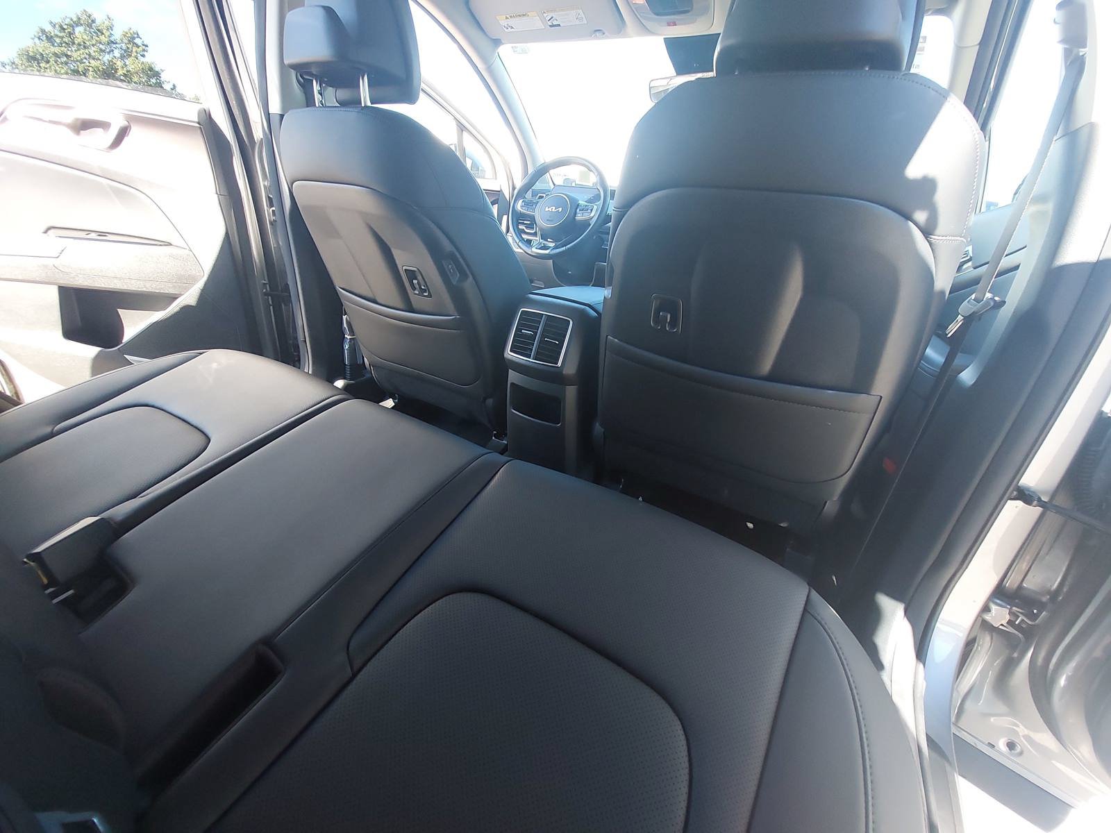 Used 2024 Kia Sportage EX FWD image 11