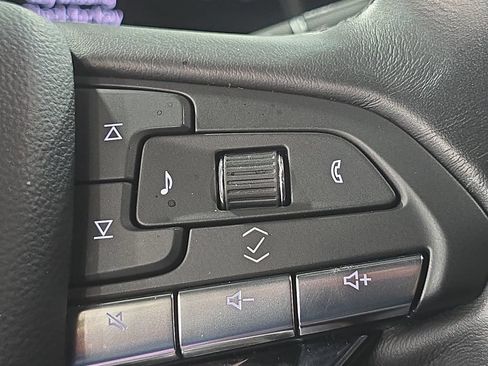 Used 2023 Cadillac Escalade ESV Sport w/ LPO, ONYX Package AWD/4WD image 14