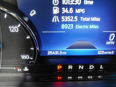 Certified 2022 Ford Escape SEL image 5