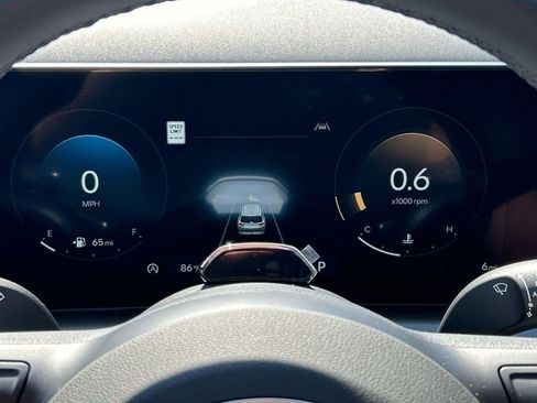 New 2026 Hyundai Tucson Limited image 38