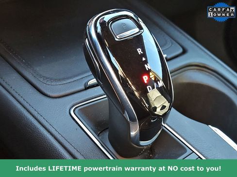 Used 2024 Cadillac XT4 Premium Luxury image 20