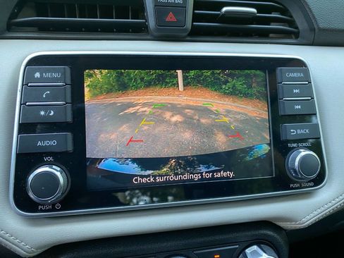 Used 2020 Nissan Versa SV FWD image 21