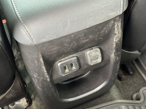 Used 2018 Chevrolet Colorado Z71 RWD image 39