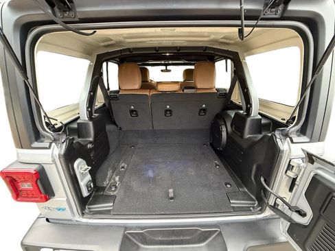 Used 2023 Jeep Wrangler Unlimited Sahara w/ Cold Weather Group image 23