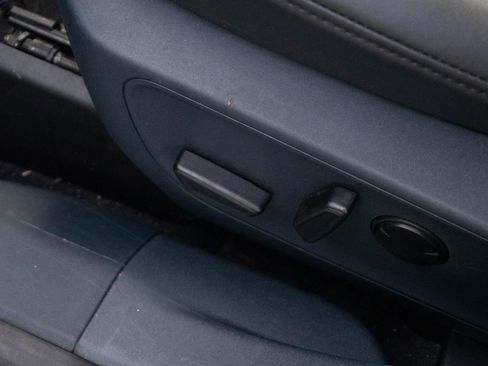 Used 2023 Ford Maverick Lariat w/ Black Appearance Package FWD image 17