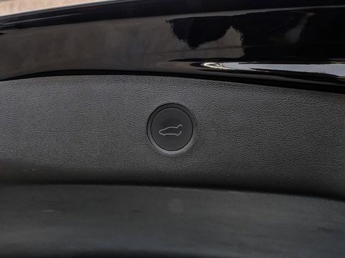 Used 2023 Tesla Model 3 Standard Range image 61