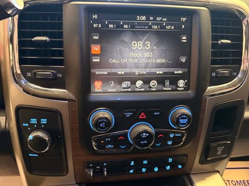 Used 2014 RAM 2500 Laramie w/ Protection Group image 26