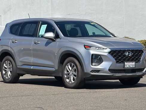 Used 2020 Hyundai Santa Fe SE AWD/4WD image 5