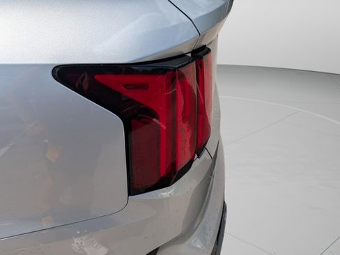 Certified 2022 Kia Sorento SX image 20