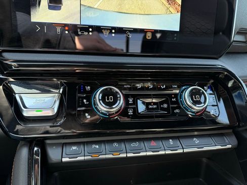 Used 2026 GMC Sierra 1500 AT4 w/ AT4 Premium Package image 18