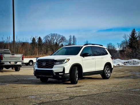 Used 2022 Honda Passport TrailSport image 8