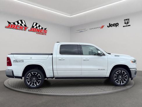 Used 2025 RAM 1500 Limited AWD/4WD image 12