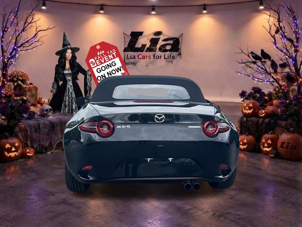 Used 2024 MAZDA MX-5 Miata Sport RWD image 13