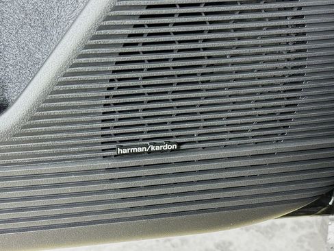 New 2026 Subaru Outback Touring XT image 22