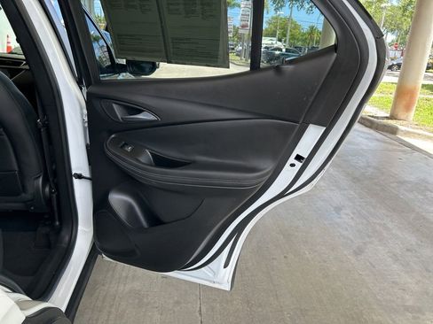 Used 2022 Buick Encore GX Select image 30