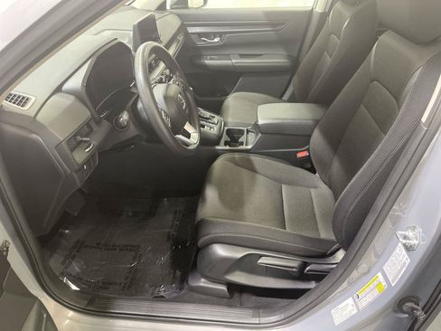 Used 2023 Honda CR-V LX image 11