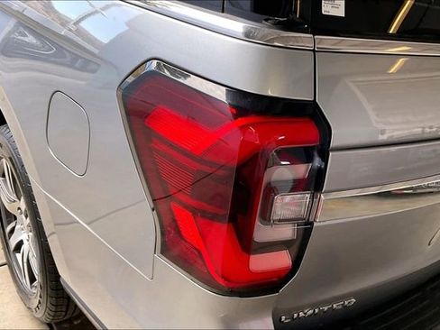 Used 2024 Ford Expedition Max Limited AWD/4WD image 28