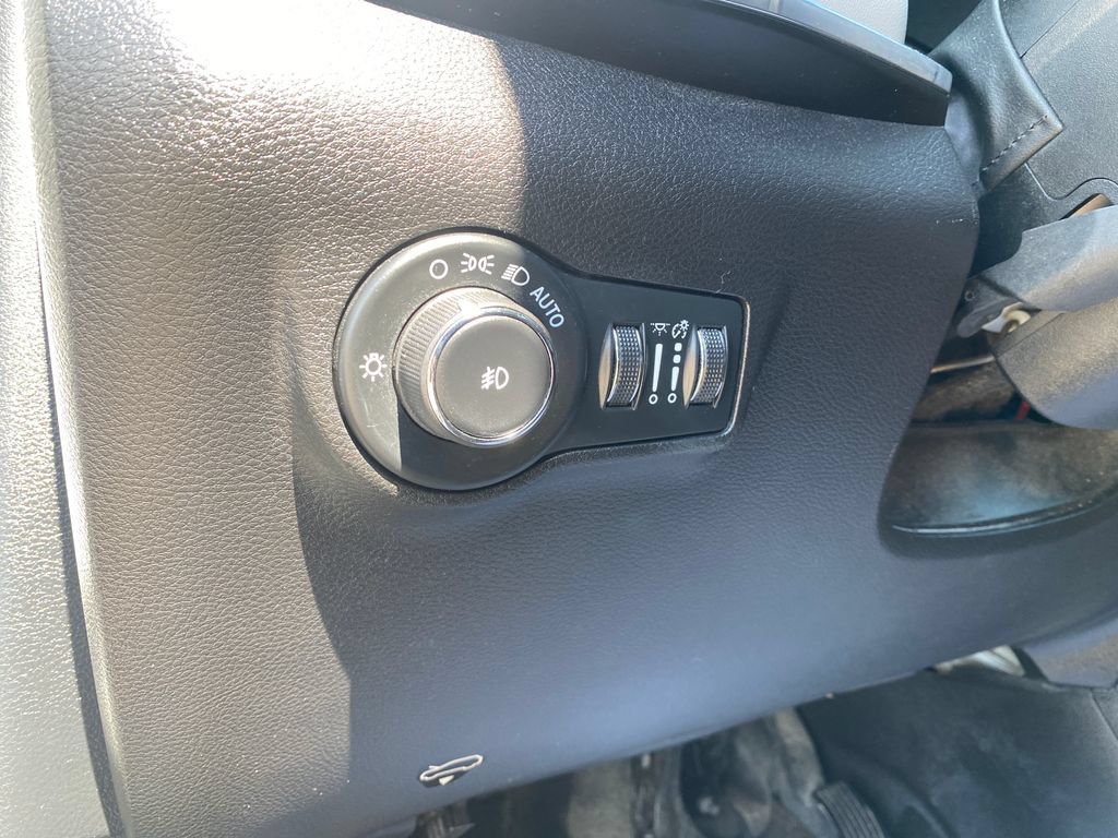 Used 2024 Jeep Compass Limited AWD/4WD image 29