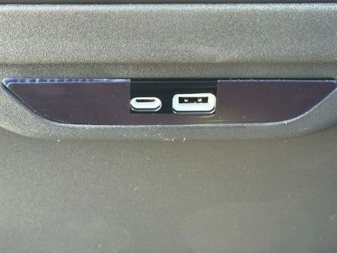 New 2026 Chrysler Pacifica Select FWD image 36