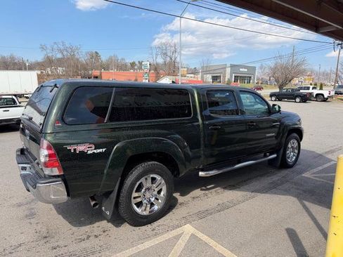 Used 2012 Toyota Tacoma 4x4 Double Cab w/ TRD Sport Upgrade Pkg image 4