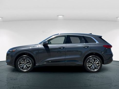 Used 2025 Audi Q5 Premium Plus AWD/4WD image 4
