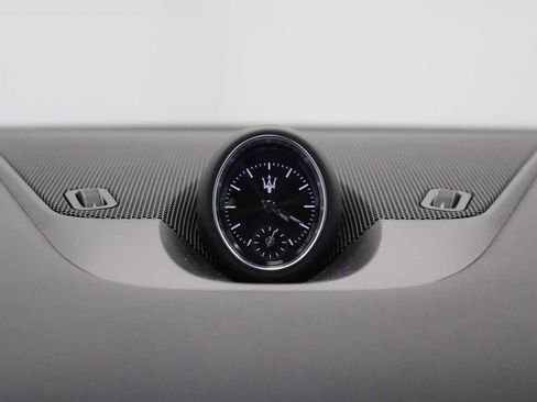 Used 2022 Maserati Levante GT image 26