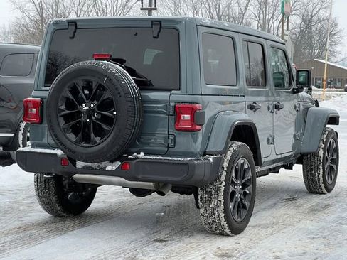 Used 2025 Jeep Wrangler Unlimited Sahara w/ Safety Group image 50