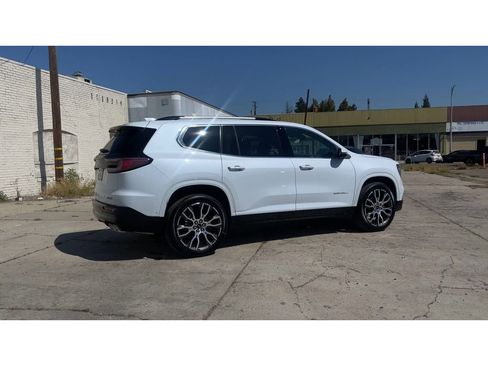New 2026 GMC Acadia Denali Ultimate AWD/4WD image 3