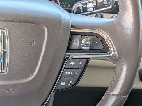 Used 2024 Lincoln Navigator L Reserve AWD/4WD image 21