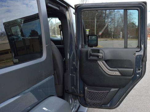 Used 2017 Jeep Wrangler Unlimited Sport w/ Quick Order Package 24S image 17