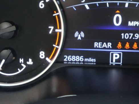 Used 2023 Nissan Altima 2.5 SL FWD image 11