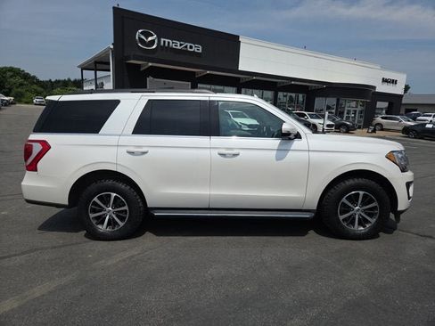Used 2019 Ford Expedition XLT w/ Equipment Group 202A image 6
